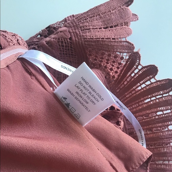 Lovers + Friends Life’s a beach lace off shoulder - Picture 11 of 16